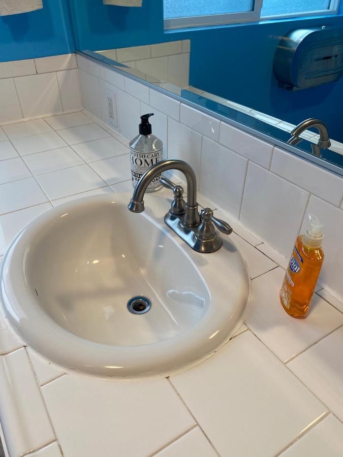 Small Private La Bedroom W Wifi - Private Fridge - Ac Near Usc - Exposition Park - Usc Memorial Coliseum - Banc Of California Bmo Stadium - Downtown Los Angeles Dtla - University Of Southern California Usc!!! Eksteriør billede