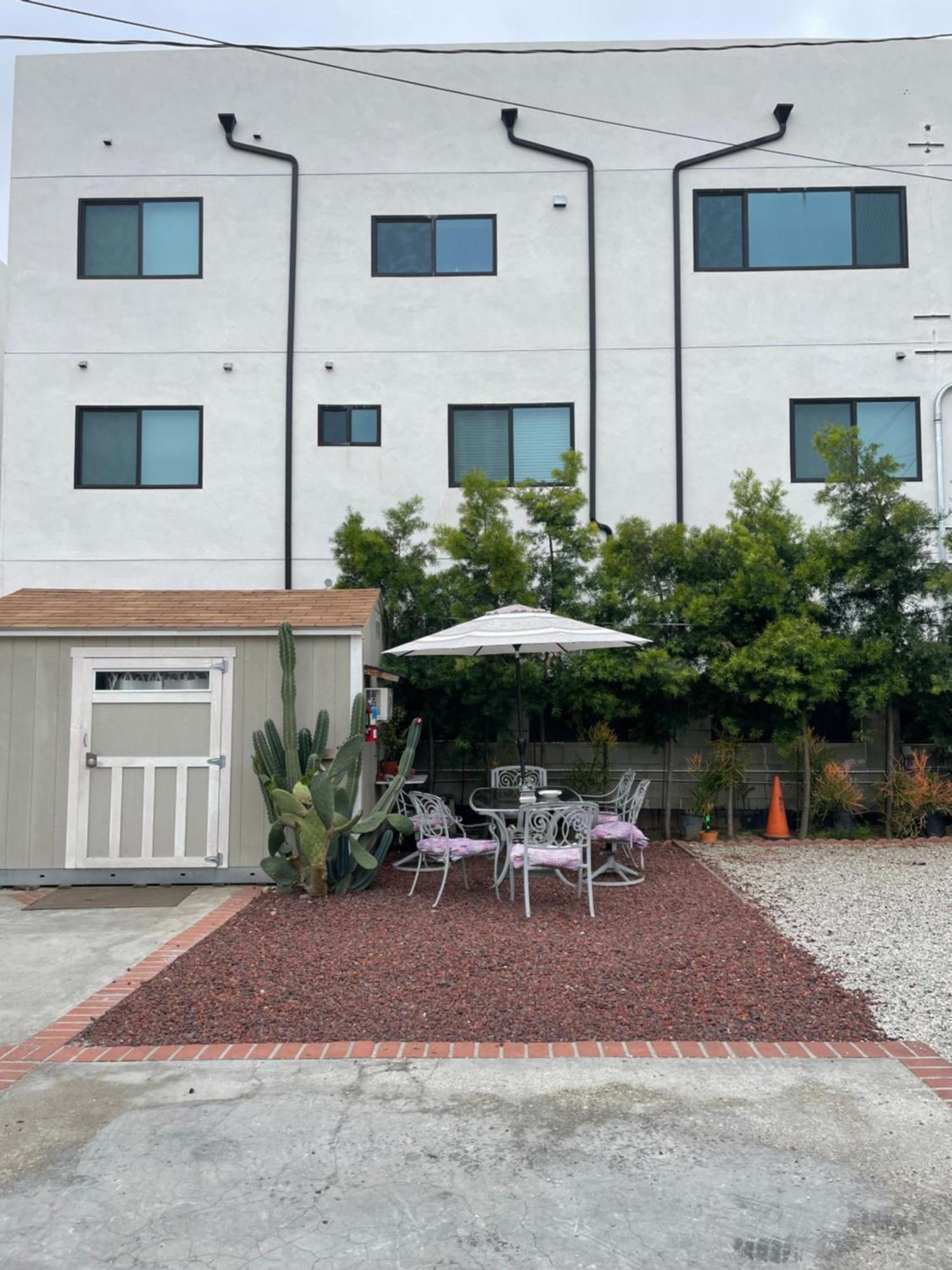 Small Private La Bedroom W Wifi - Private Fridge - Ac Near Usc - Exposition Park - Usc Memorial Coliseum - Banc Of California Bmo Stadium - Downtown Los Angeles Dtla - University Of Southern California Usc!!! Eksteriør billede